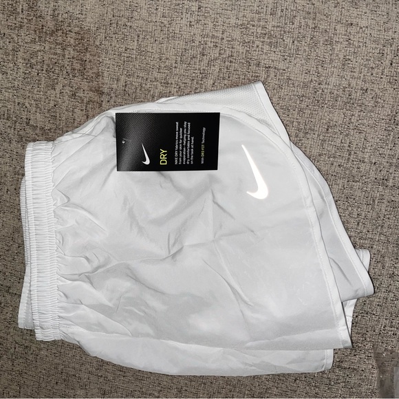 Nike Women’s Running Shorts - Picture 2 of 4